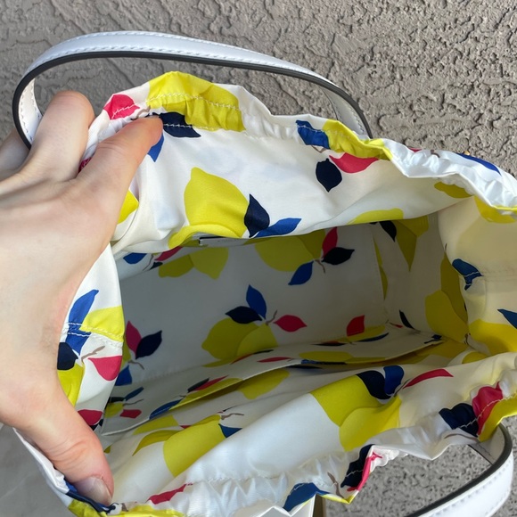 KATE SPADE Wicker Rattan Lemon Zest Printed Woven Picnic Satchel Box Bag - Picture 7 of 16